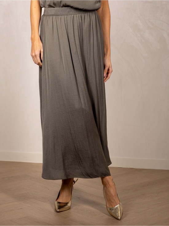 Zara Dresses & Skirts - Zara Gray Maxi Skirt with Elastic Waist